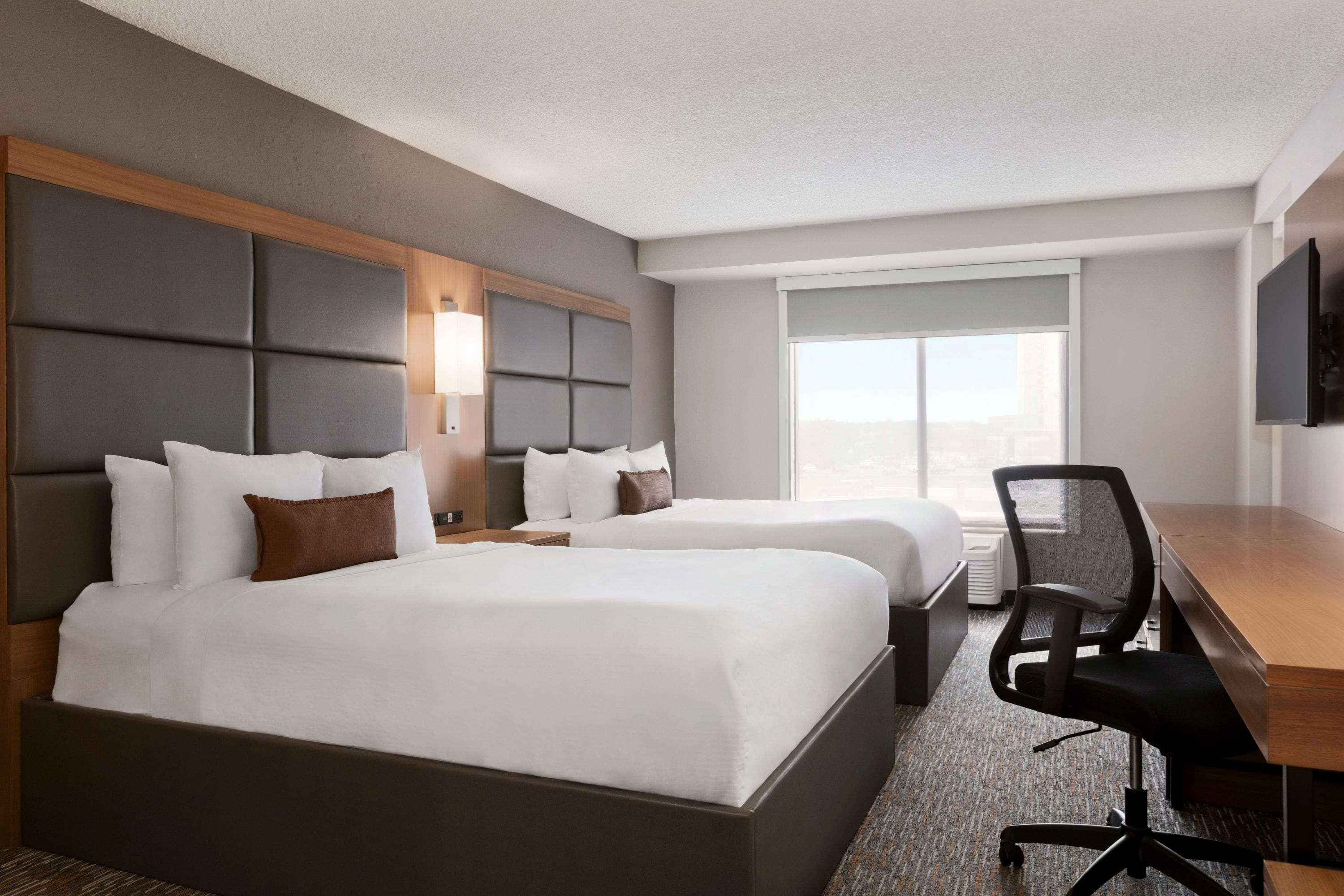 Wingate By Wyndham Cincinnati Blue Ash Exterior foto